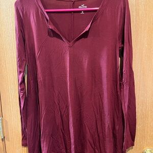 Hollister Women's Burgundy Long Sleeve Top